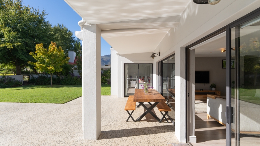 To Let 3 Bedroom Property for Rent in Boschenmeer Golf Country Estate Western Cape
